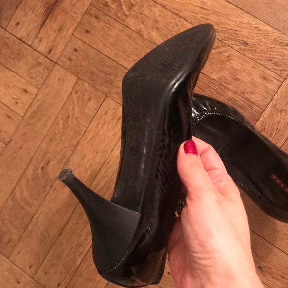 Prada black leather heels, super comfortable - Picture 6 of 6